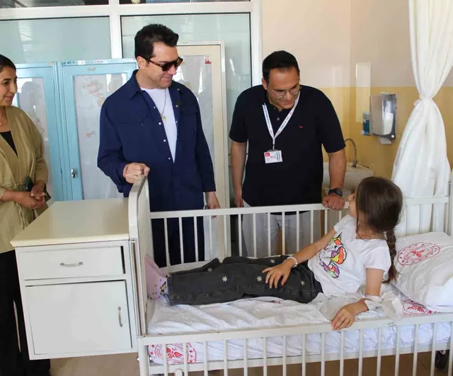 Gülümse Midyat Umut Çocuklarda Projesi hasta çocuklara destek oluyor
