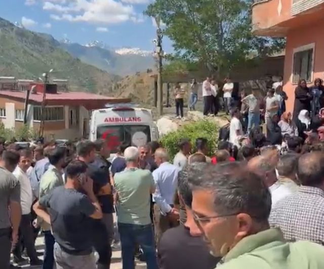 Hakkari'de uzman çavuşun kayınpederinin evindeki silahlı saldırıda 4 kişi öldü