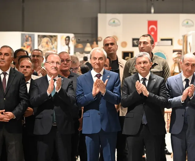 Hayat Boyu Öğrenme Haftası Sergisi Dokumapark’ta açıldı