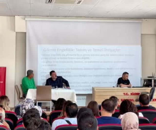 Iğdır’da kamu personeline 'Engelli Bireylerle Etkili İletişim ve Erişilebilirlik' eğitimi verildi