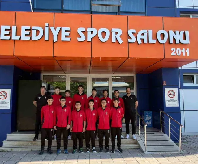İnegöl Belediyespor Midi Erkekler Takımı Eskişehir’de Türkiye Şampiyonası Finallerinde