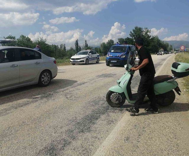 Isparta-Yalvaç kara yolunda motosiklet kazası: sürücü ağır yaralandı