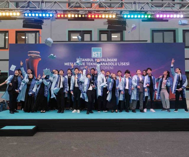 İstanbul Havalimanı Mesleki ve Teknik Anadolu Lisesi ilk mezunlarını verdi