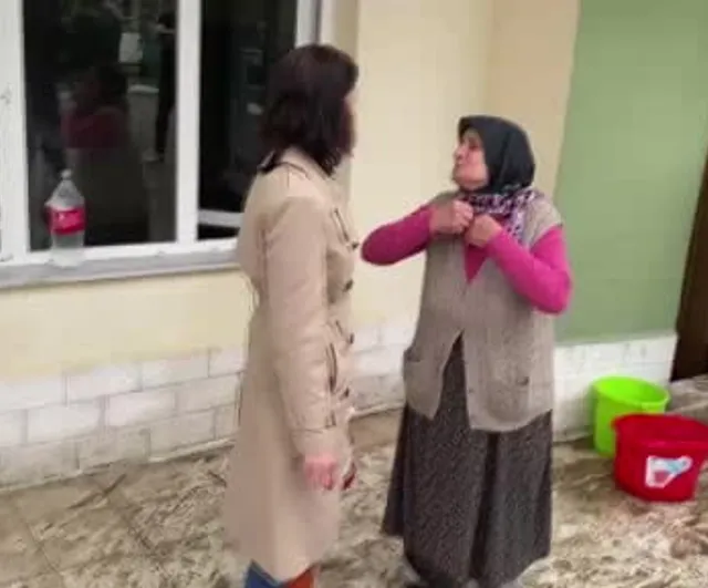 Kahramankazan'da sağanak yağış yaşlı çiftin evi sular altında kaldı