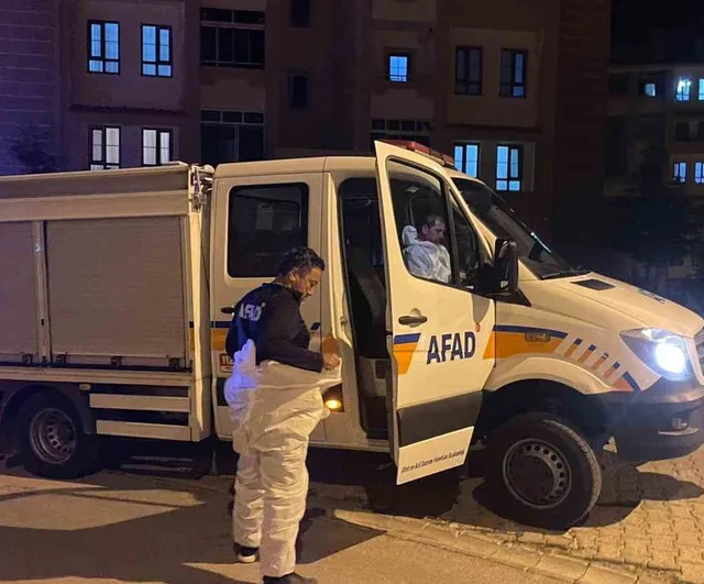 Karaman'da 6 katlı apartmanda böcek ilacı alarmı: bina sakinleri tahliye edildi