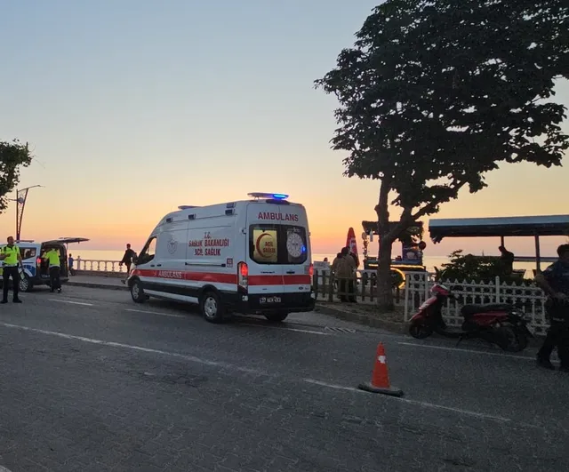Kastamonu'da motosiklet yayaya çarpınca sürücü yaralandı