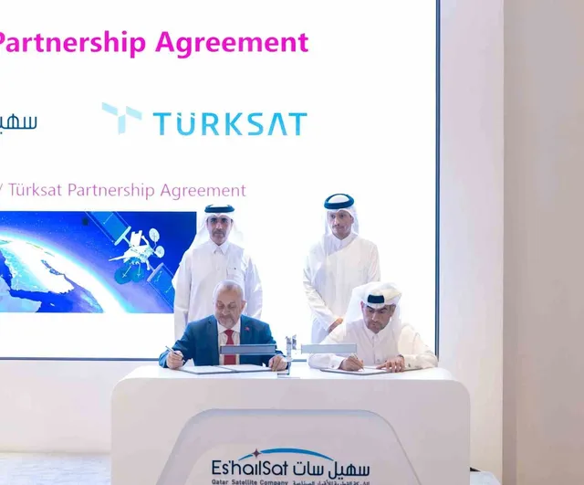 Katar’da Es’hail-3/Türksat-Biruni uydusu için stratejik ortaklık anlaşması imzalandı