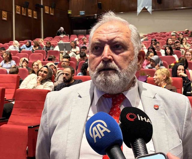 Kayseri’de talasemi hastaları ve aileler konserde moral buldu
