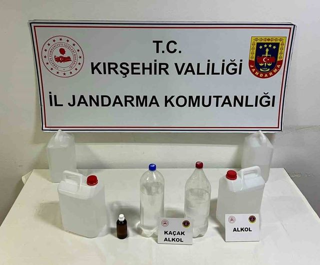 Kırşehir'de kaçak alkol operasyonunda 22 litre ürün ele geçirildi