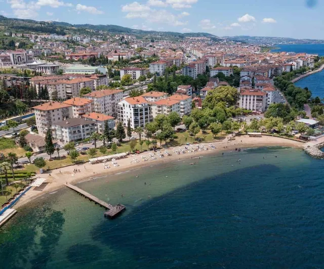 Kocaeli Büyükşehir Belediyesi plajların yeni sezon ücret tarifesini açıkladı