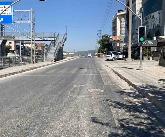 Kocaeli’de yayaya motosiklet çarpması: 2 ağır yaralı