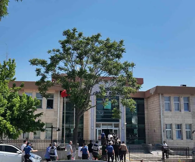 Kütahya Gediz'de uyuşturucu operasyonu: 28 şüpheli adliyeye sevk edildi