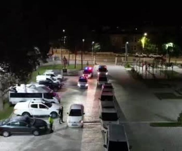 Kütahya Gediz'de uyuşturucu operasyonu: 28 şüpheli gözaltına alındı