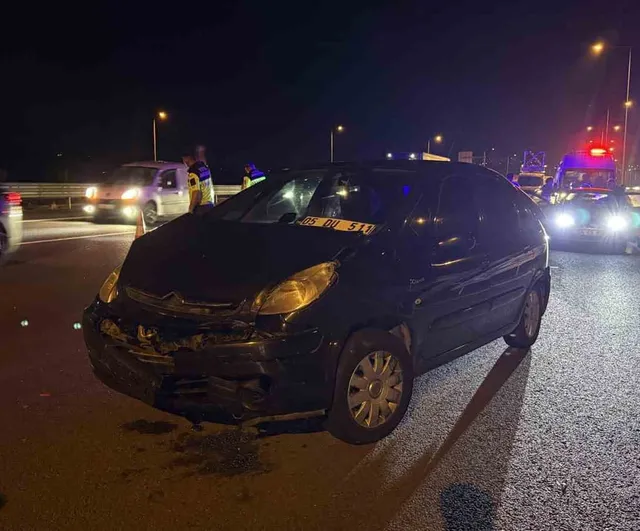 Kuzey Marmara Otoyolu Akmeşe Gişeler'de SUV takla attı, iki kişi hastaneye sevk edildi