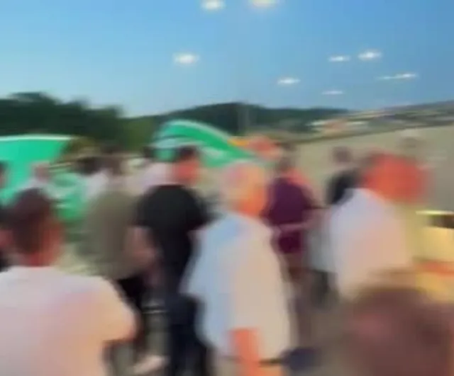 Kuzey Marmara Otoyolu'nda tabela yola devrildi