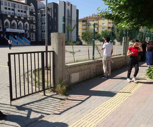 Malatya'da 10 bin 109 öğrenci LGS heyecanı yaşadı