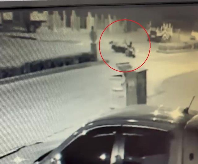 Manavgat'ta otomobil motosiklete çarptı, sürücü olay yerinden kaçtı