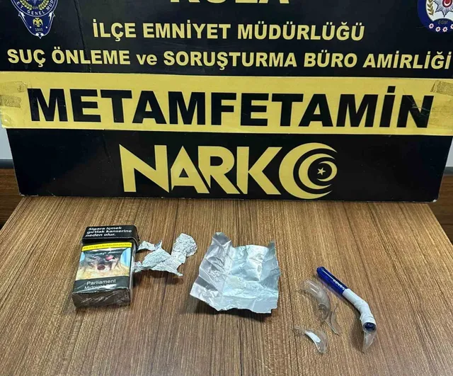Manisa Kula'da uyuşturucu ve aranan şahıslara yönelik operasyonlarda 4 kişi tutuklandı