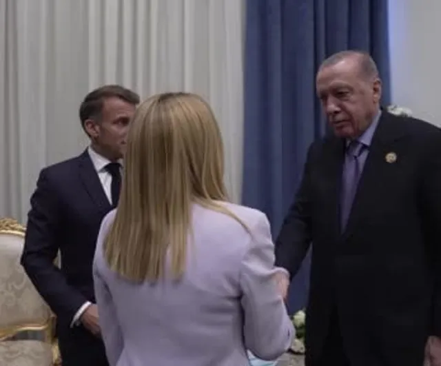 Meloni G7 zirvesinde sigarayı bir ay önce bıraktığını açıkladı