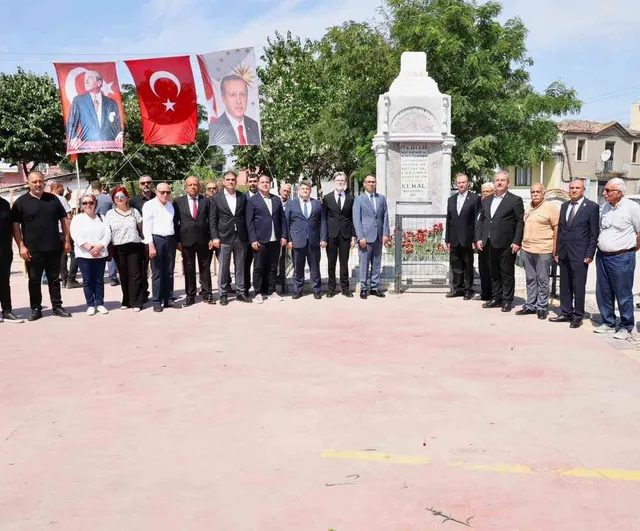 Menemen'de şehit Kemal Bey anıldı
