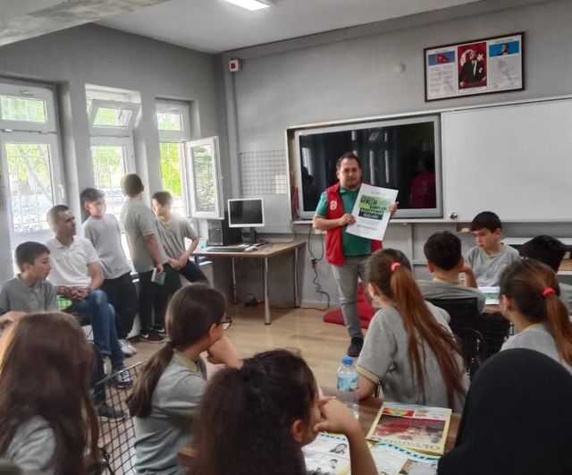 Menteşe'de gençlik kampları için bilgilendirme çalışması başladı