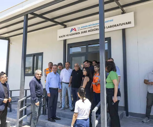 Mersin'de yol yapım hizmetlerine modern merkez