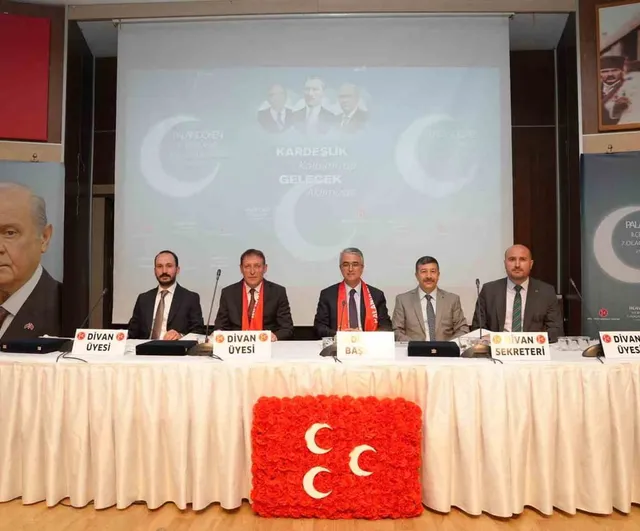 MHP Palandöken ilçe kongresi yapıldı, Abdullah Karaoğlu yeniden seçildi