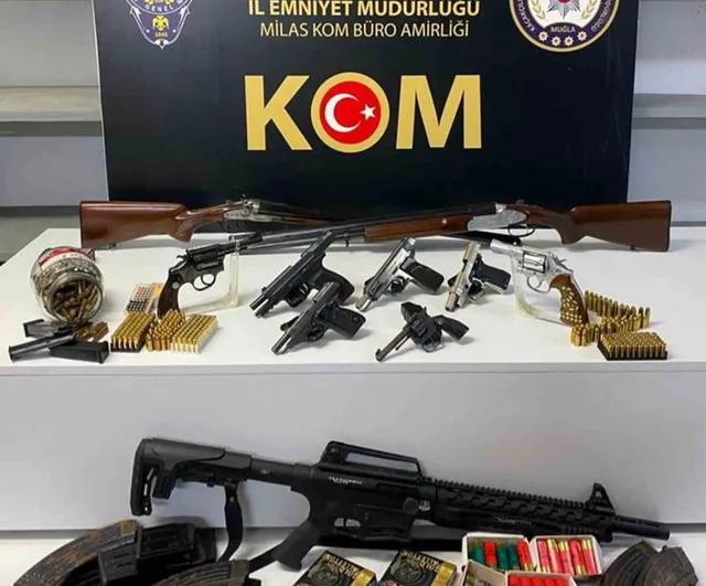 Milas'ta ruhsatsız tabanca ve tüfek operasyonu