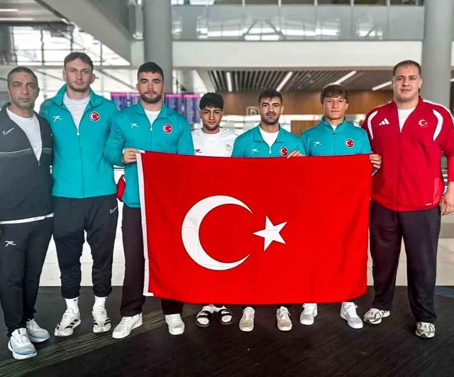 Milli Güreşçiler Brezilya'da FISU Dünya Üniversiteler Şampiyonası'nda 2 Altın, 3 Gümüş Kazandı