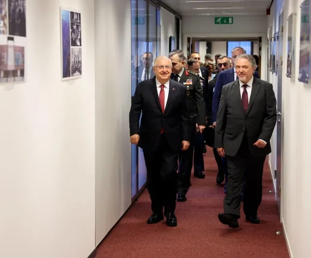 Milli savunma bakanı Güler NATO karargahında
