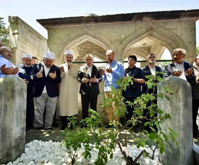 Mimar Sinan’ın vasiyeti gereği Süleymaniye Camii’nde 16 yıldır aşure dağıtımı yapılıyor
