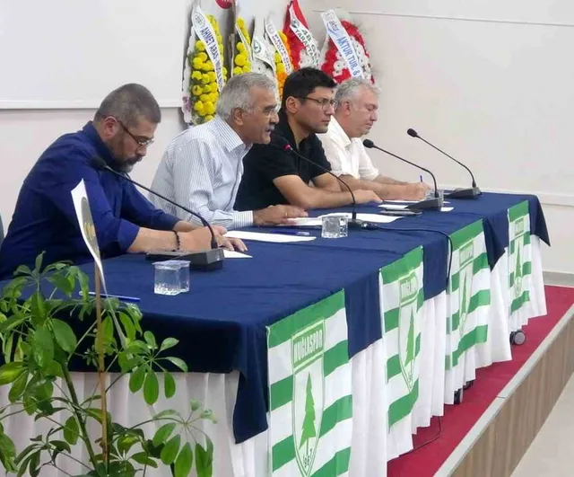 Muğlaspor’da başkan Menaf Kıyanç yeniden seçildi
