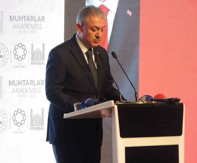 Muhtarlar Akademisi kapanışında bakan yardımcısı Bülent Turan: sokağımızda devletin gücü dışında hiçbir güç istemiyoruz