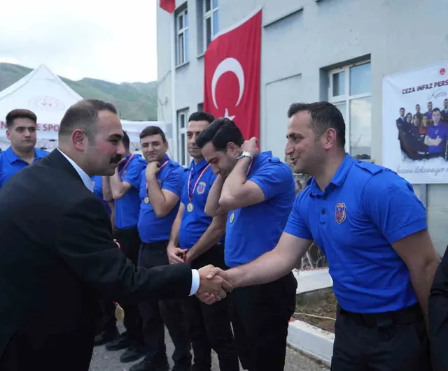 Muş'ta 6 Haziran Ceza İnfaz Personeli Günü Kutlandı