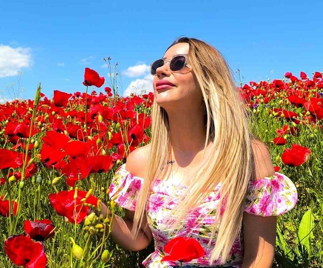 Muş Taşoluk’ta Doğal Gelincik Tarlası Kırmızı Bir Örtü Oluşturdu
