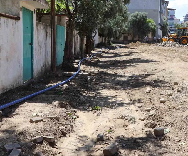 Nazilli Belediyesi Yıldıztepe'de yarım asırlık iyi içme suyu hattını yeniledi