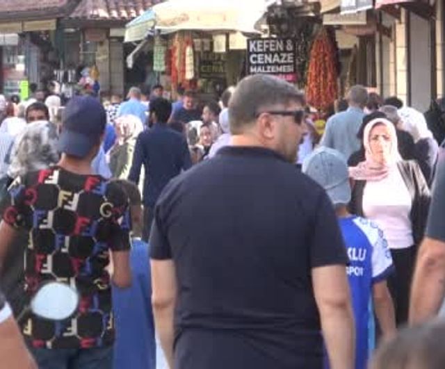 Obezler obez olmayanlardan daha mutlu çıktı: sosyal destek ve yaşam amacı öne çıkıyor