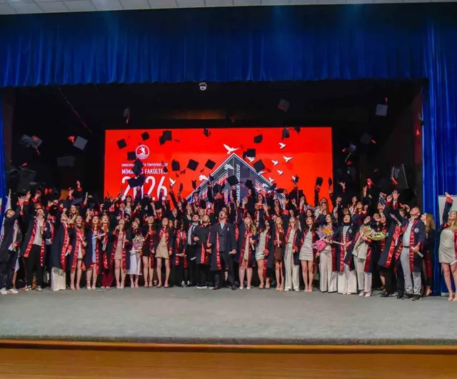 OMÜ Mimarlık Fakültesi 94 öğrencisini geleceğe uğurladı