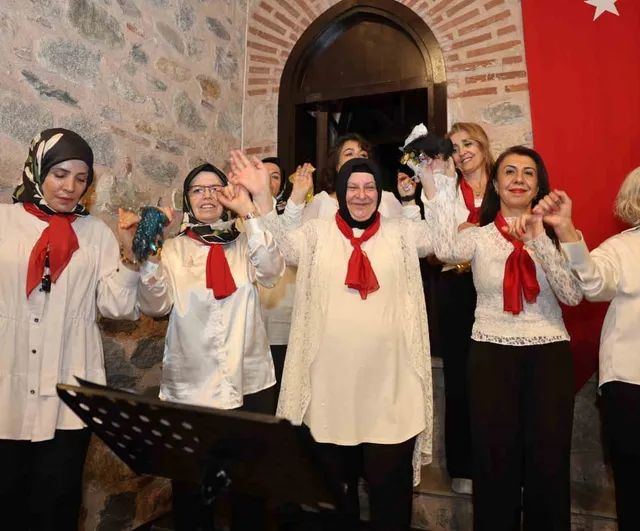Osmangazi’de türküler gönüllere işlendi