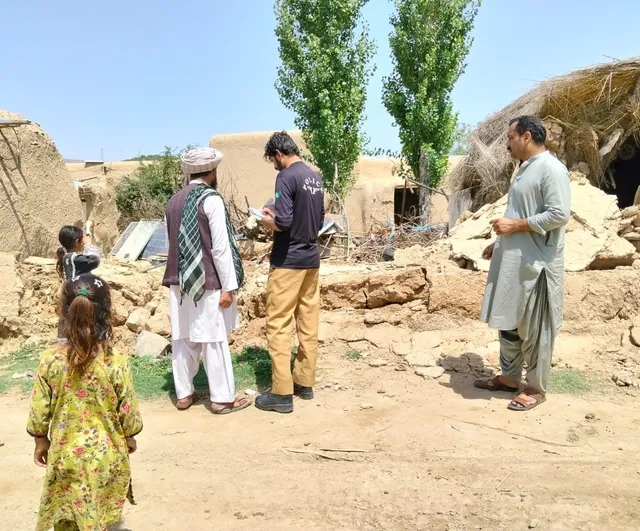 Pakistan’da hissedilen 5,9 büyüklüğündeki deprem panik yarattı