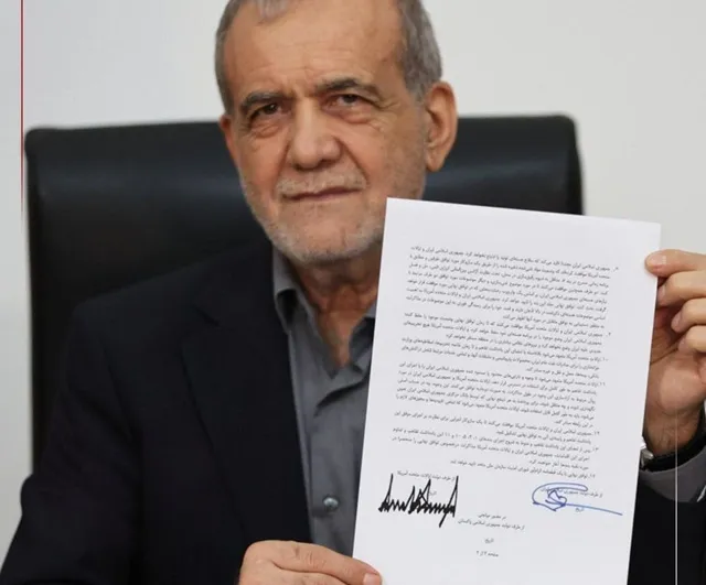 Pezeşkiyan'ın ABD ile mutabakat zaptını imzaladığı anların fotoğrafı paylaşıldı