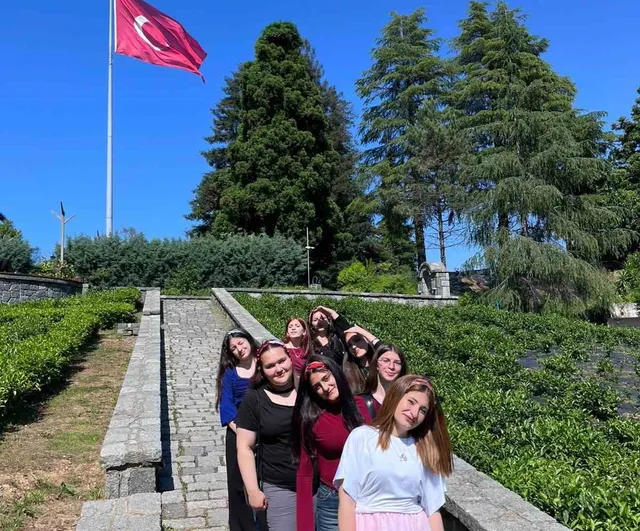 Posof Kaymakamlığı'ndan 12. sınıf öğrencilere moral desteği: Rize'de iki günlük kültür gezisi