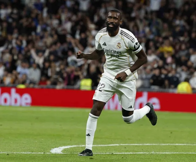 Real Madrid, Antonio Rüdiger'in sözleşmesini 2027'ye kadar uzattı