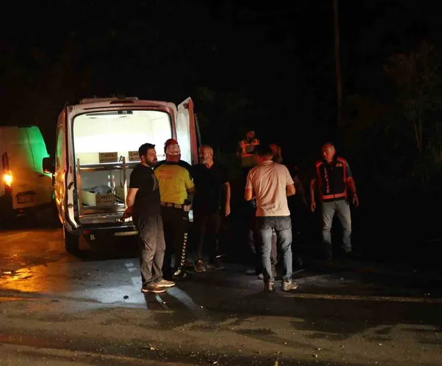 Rize'de Çayeli Limanköy'de 3 kişinin hayatını kaybettiği kaza havadan görüntülendi