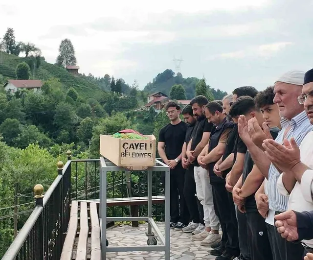 Rize'de kaza: hayatını kaybeden Gamze Saklı toprağa verildi