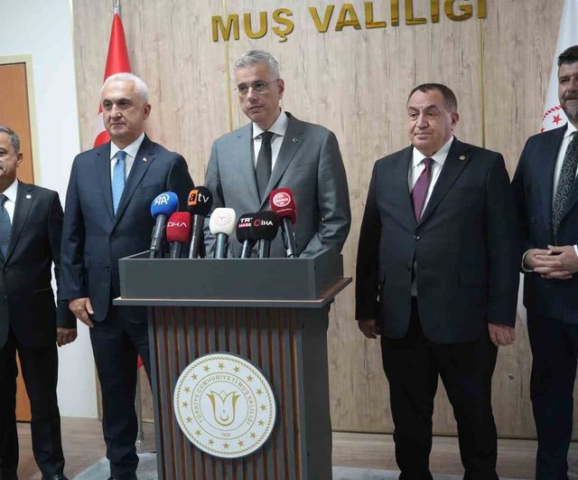 Sağlık bakanı Memişoğlu Muş'ta sağlık altyapısı ve hedeflerini anlattı