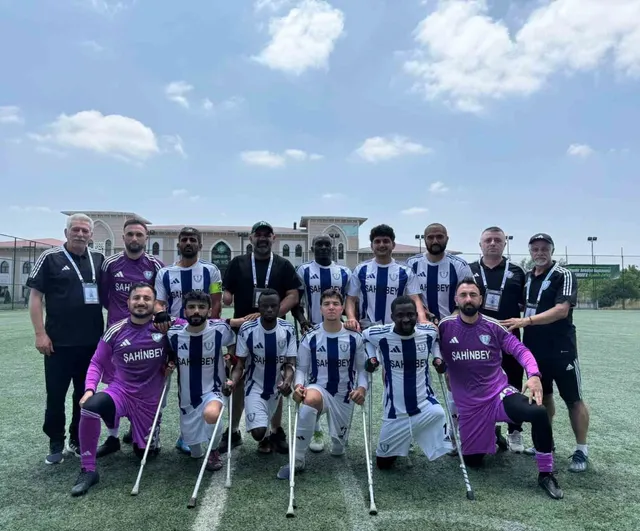 Şahinbey Ampute Futbol Takımı, Sakarya’da 4-2’lik galibiyetle lig şampiyonluğunu ilan etti