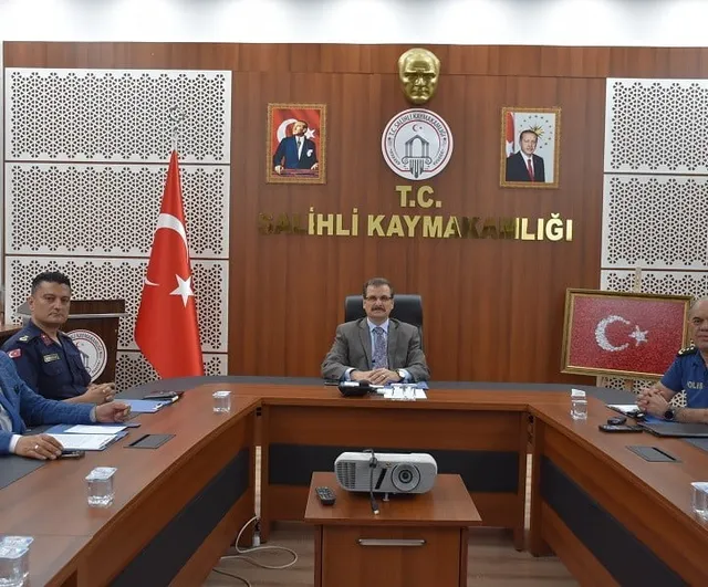 Salihli'de LGS öncesi güvenlik toplantısı: Tüm tedbirler alındı