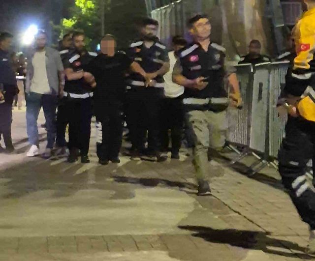 Samsun'da Kültür Yolu Festivali'nde Buray konserinde kavga