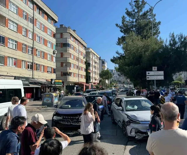 Samsun’da zincirleme kaza: üç araç maddi hasar gördü
